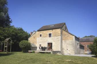 Holiday house to rent for 12 people in the Ardennes (Clavier)
