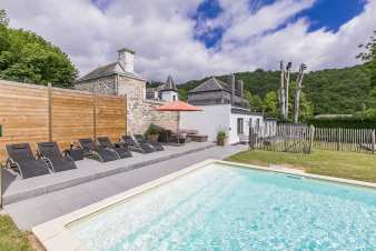 Charming holiday home for 4/5 people in Hastire near Dinant.