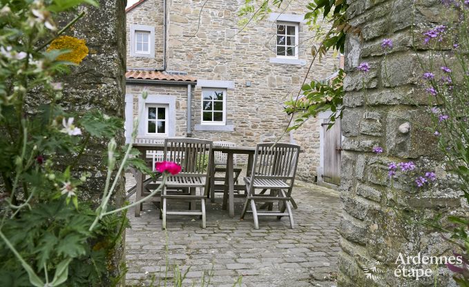 Holiday cottage in Dinant for 14 persons in the Ardennes