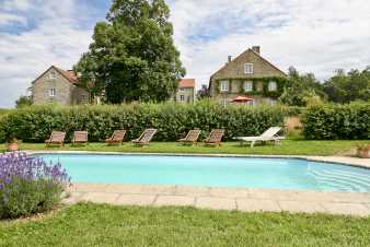 Authentic holiday home with a swimming pool for 14 guests near Dinant