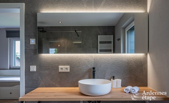 Beautiful holiday home with outdoor jacuzzi and sauna in Amel, High Fens