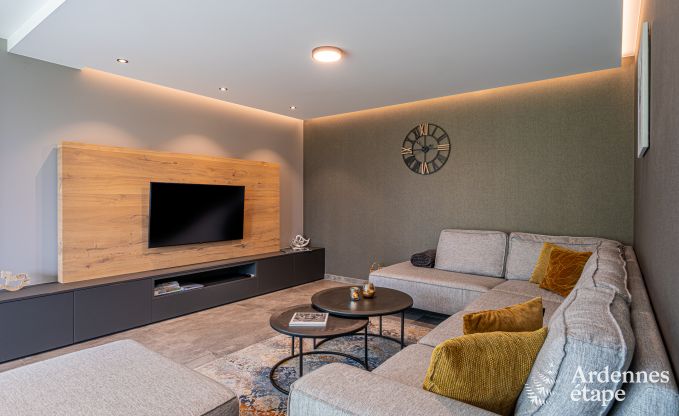 Beautiful holiday home with outdoor jacuzzi and sauna in Amel, High Fens