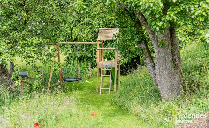 Beautiful holiday home with outdoor jacuzzi and sauna in Amel, High Fens