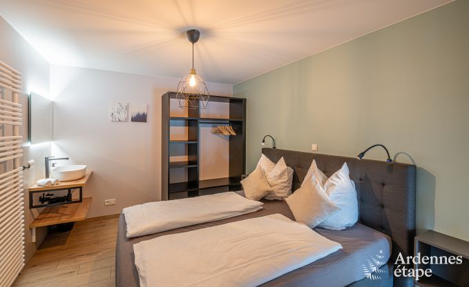 Beautiful holiday home with outdoor jacuzzi and sauna in Amel, High Fens