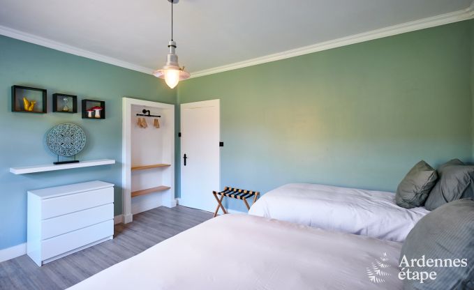 Luxury villa with swimming pool and tennis court for 14 people in Anhe, located in the Moligne valley