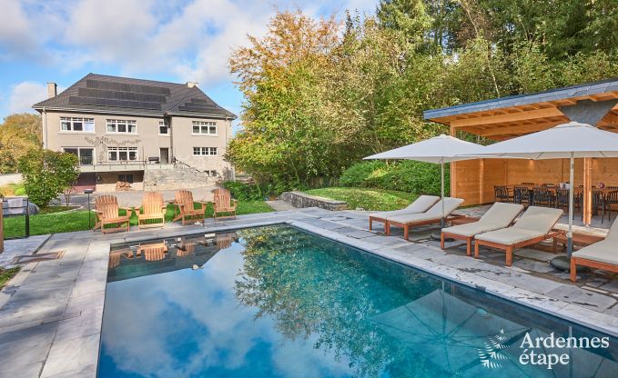 Luxury villa with swimming pool and tennis court for 14 people in Anhe, located in the Moligne valley