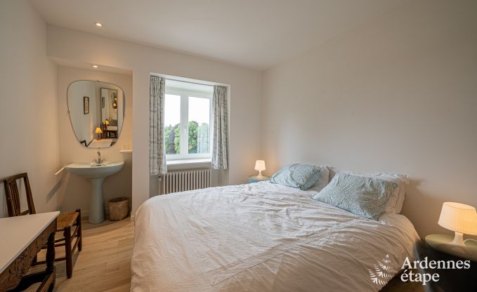 Spacious villa in Assesse, 9 people with 5 bedrooms and your own park