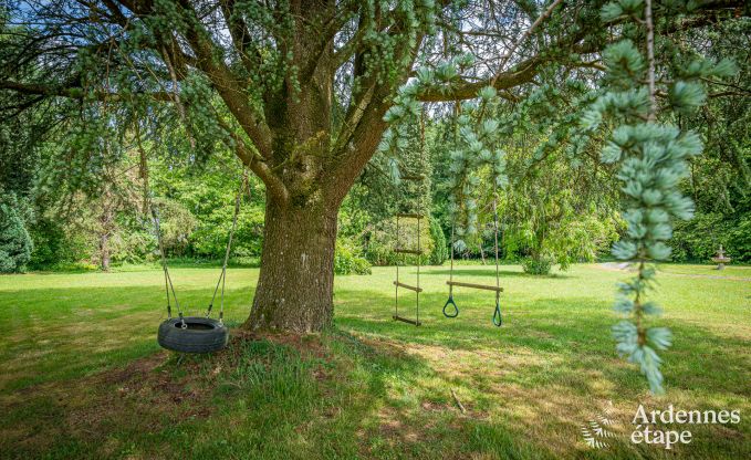 Spacious villa in Assesse, 9 people with 5 bedrooms and your own park