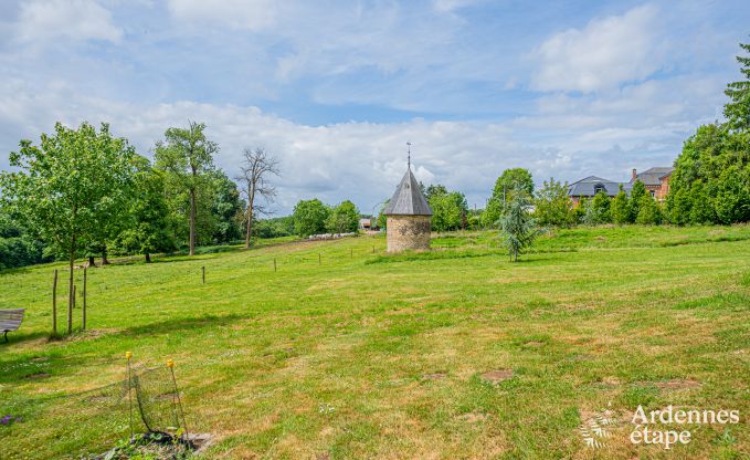 Spacious villa in Assesse, 9 people with 5 bedrooms and your own park