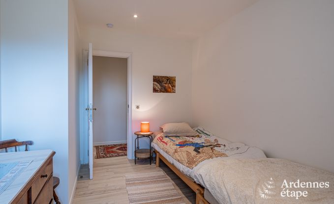 Spacious villa in Assesse, 9 people with 5 bedrooms and your own park