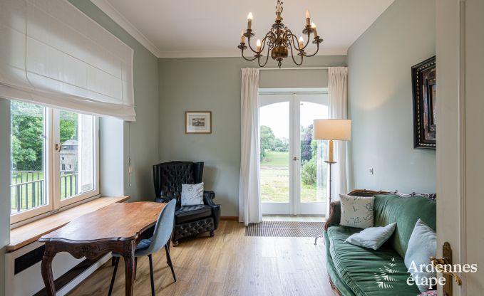 Spacious villa in Assesse, 9 people with 5 bedrooms and your own park