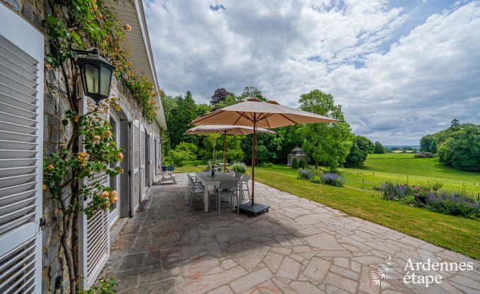 Spacious villa in Assesse, 9 people with 5 bedrooms and your own park