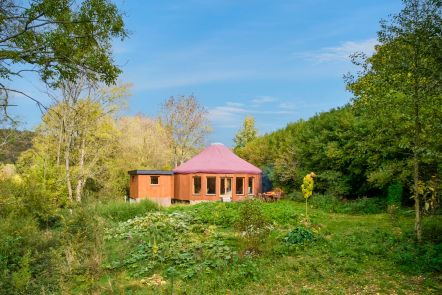 Yurt for 4 people in Aywaille, with private garden, wood pellet stove and terrace with view