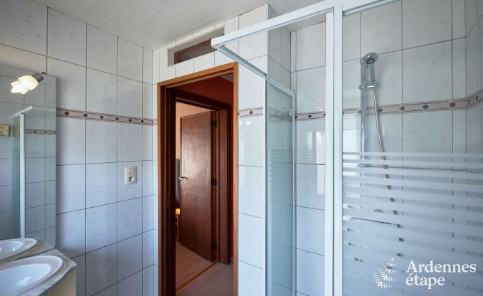 Holiday cottage in Bastogne for 14/15 persons in the Ardennes