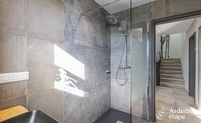 Holiday cottage in Bastogne for 14/15 persons in the Ardennes