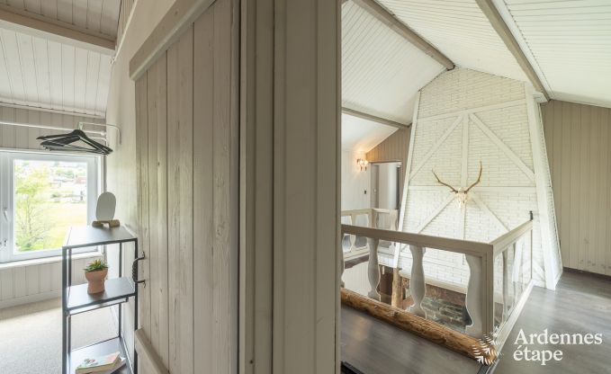 Charming farmhouse for 6 people in Bastogne with indoor and outdoor jacuzzi