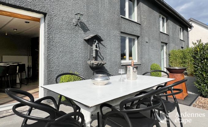 Charming farmhouse for 6 people in Bastogne with indoor and outdoor jacuzzi