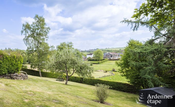 Charming farmhouse for 6 people in Bastogne with indoor and outdoor jacuzzi