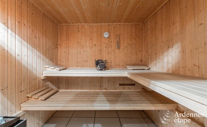 Charming house in Bastogne in the Ardennes: accommodation for 18 people