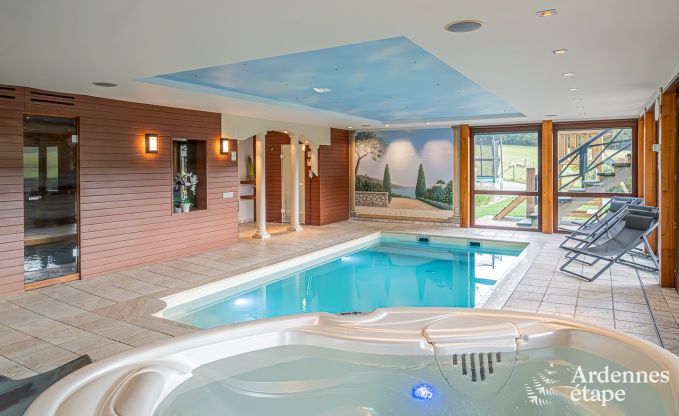 Luxury stay for 9 people: fully-equipped villa with pool and close to the tourist sites of the Ardennes