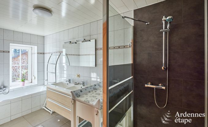 Holiday cottage in Bastogne for 14/15 persons in the Ardennes