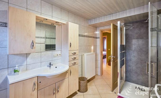 Holiday cottage in Bastogne for 14/15 persons in the Ardennes