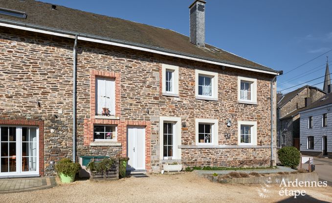 Holiday cottage in Bastogne for 14/15 persons in the Ardennes