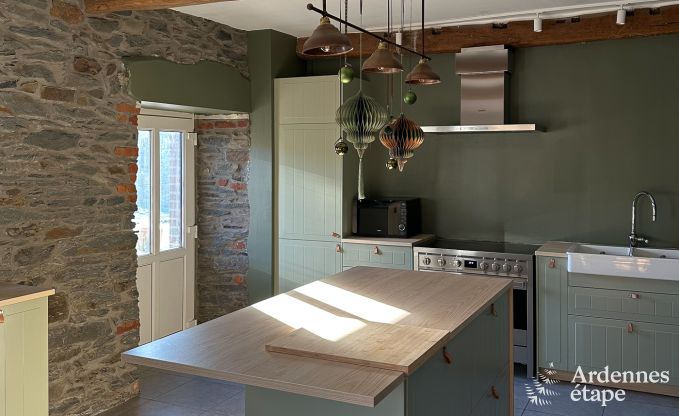 Spacious, dog-friendly holiday home for 14 in Bastogne, Ardennes