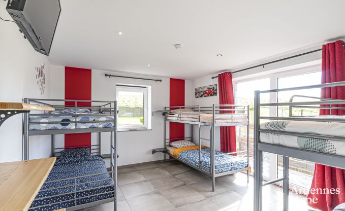 Holiday cottage in Bastogne for 14/15 persons in the Ardennes