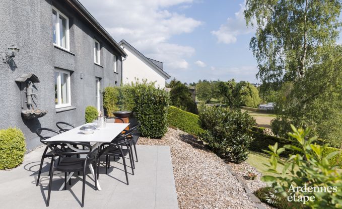 Charming farmhouse for 6 people in Bastogne with indoor and outdoor jacuzzi