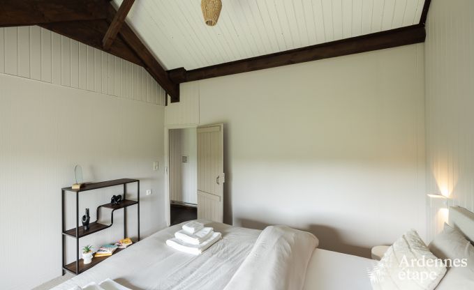 Charming farmhouse for 6 people in Bastogne with indoor and outdoor jacuzzi