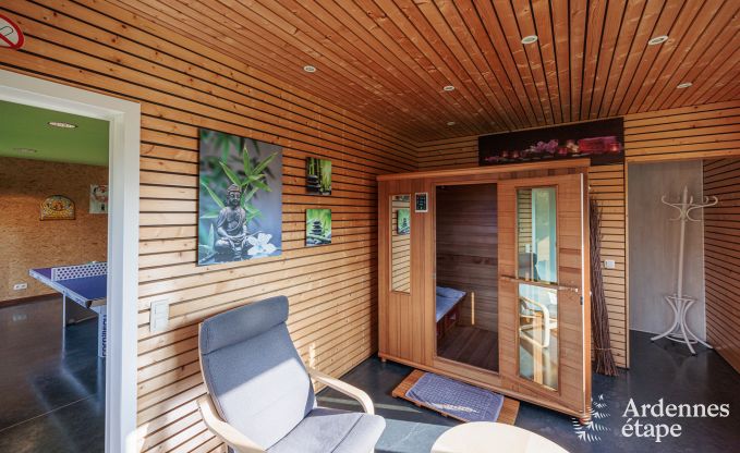 Large holiday home in Bastogne for 14 people with wellness and relaxation area