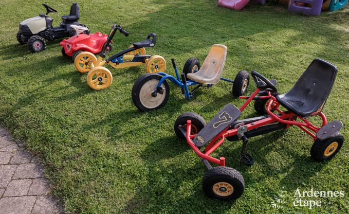 Large holiday home in Bastogne for 14 people with wellness and relaxation area