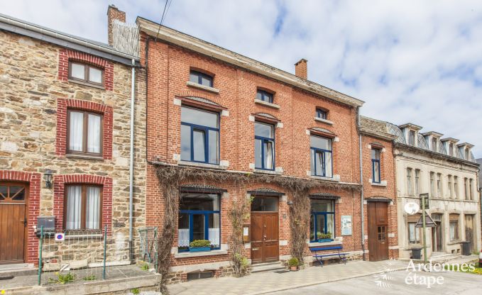 Holiday cottage in Beauraing for 20/24 persons in the Ardennes