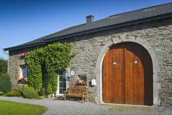 Charming renovated 3-star farmhouse for 6 persons to rent in Jehonville