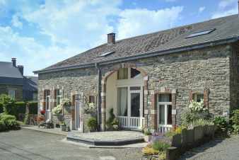 Typical holiday house for 15 people with sauna in Bertrix in the Ardennes