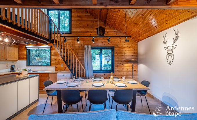 Authentic chalet for 8 people in Bivre with 4 bedrooms, wood stove, hot tub, private garden and bicycle storage