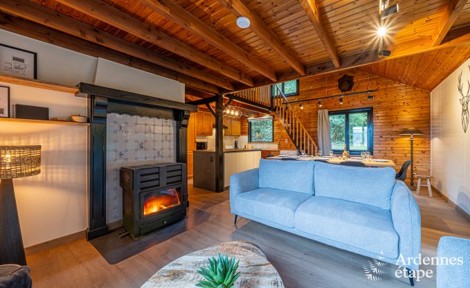 Authentic chalet for 8 people in Bivre with 4 bedrooms, wood stove, hot tub, private garden and bicycle storage