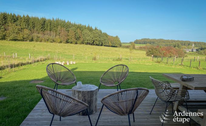 Holiday home in Bivre: pet-friendly comfort for 12 people with sauna in the Ardennes