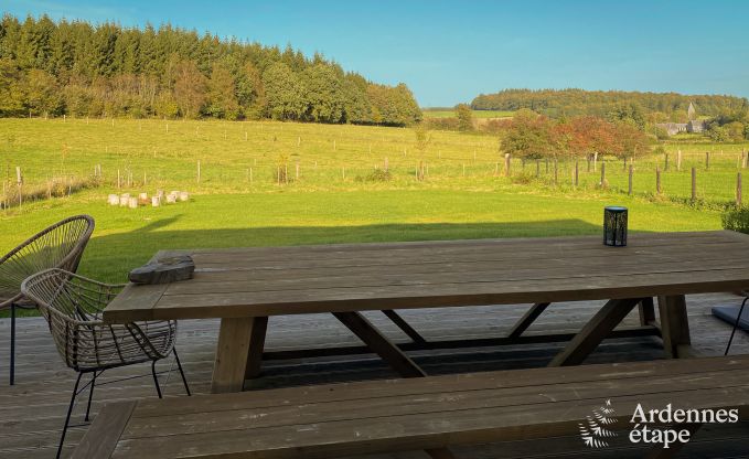 Holiday home in Bivre: pet-friendly comfort for 12 people with sauna in the Ardennes