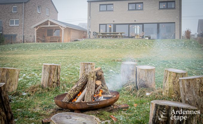 Holiday home in Bivre: pet-friendly comfort for 12 people with sauna in the Ardennes