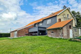 Warm and spacious holiday home for 14 people in Bilstain