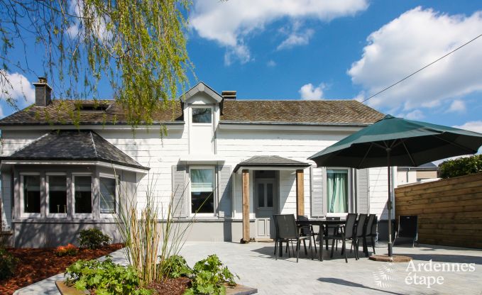 Escape to the Ardennes: Spacious and equipped holiday home for 8 people in Bouillon