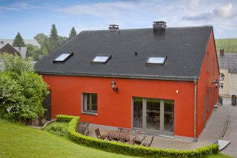Comfortable and nice holiday rental for 8 people in Bouillon