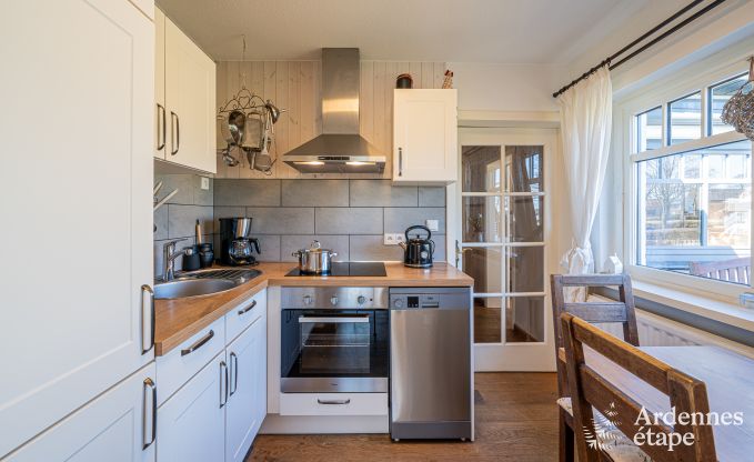 Charming holiday home in Bullange: cottage for 4 people with sauna, private garden and proximity to nature reserves