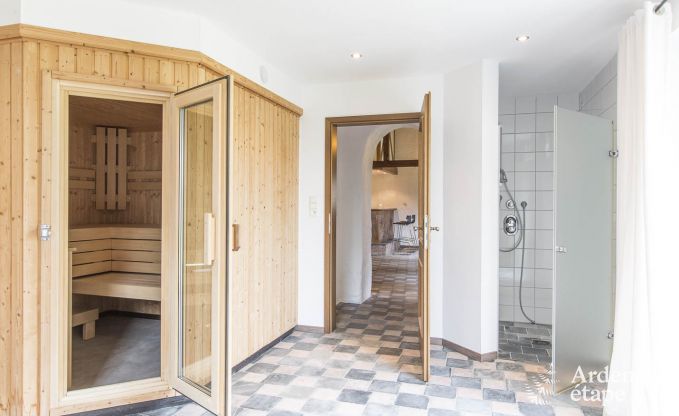 Holiday cottage in Bullingen for 12/14 persons in the Ardennes