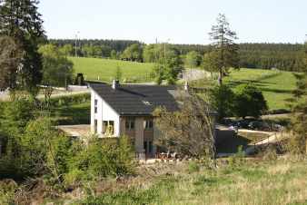 Holiday cottage with sauna and fitness room for 12 pers. in Bütgenbach