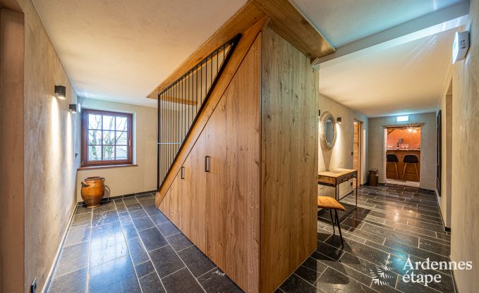 Spacious and luxurious villa for 14 people with indoor pool in the High Fens