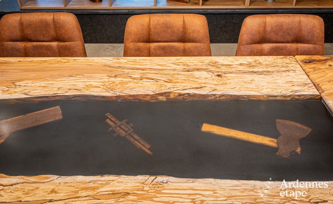 Spacious and luxurious villa for 14 people with indoor pool in the High Fens