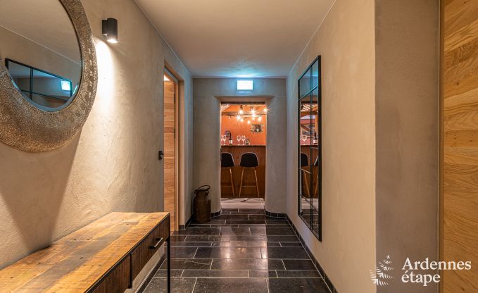 Spacious and luxurious villa for 14 people with indoor pool in the High Fens